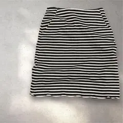 バナナリパブリック　ストライプタイトミニスカート ブラック　ホワイト