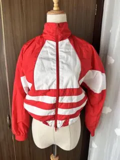 赤と白のウィンドブレーカー ADIDAS