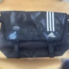 adidas メッセンジャーバッグ ブラックのサムネイル