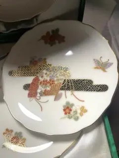 和風花柄磁器 皿4枚セット