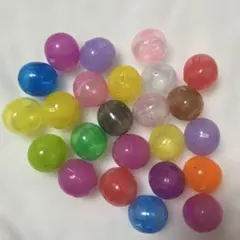 ガチャガチャ カプセル