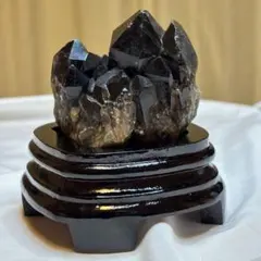 極上モリオンクラスター✨木製台座付 魔除け天然石 2026年最新】モリオンクラスター置物の人気アイテム - メルカリ