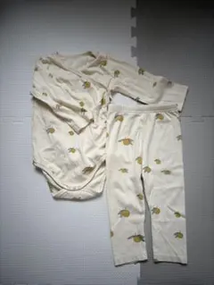 レモン柄ロンパースとパンツセット