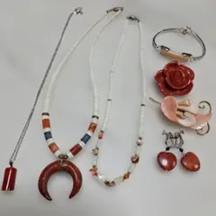 珊瑚カラーアクセサリー　まとめ売り②　ネックレス　ブローチ等のサムネイル