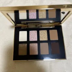 みうちゃん様専用】パットマグラス Mega EyeShadowPalette - メルカリ