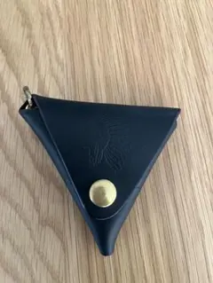 黒のレザー三角形コインケース