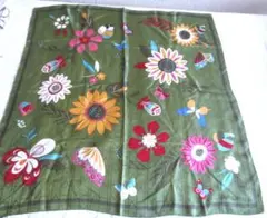 HANAEMORI 花柄蝶々柄カラフル大判スカーフ オリーブグリーン　88×87