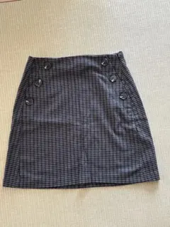 GUチェック柄 ボタン付き タイトスカート Sサイズ