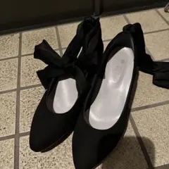 ストロベリー　リボンのパンプスのサムネイル