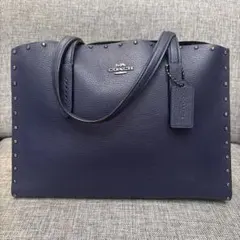 COACH コーチ　スタッズ付きトートバッグ