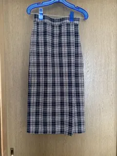 GU ネイビーとホワイトのチェックタイトスカート M