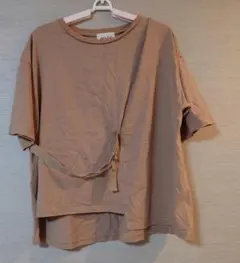 MEDE19F 半袖Tシャツ 茶　ベルト付き　LL　1度使用　ティシャツのサムネイル