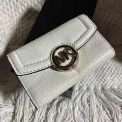 Michael Kors ホワイトレザーキーケースのサムネイル
