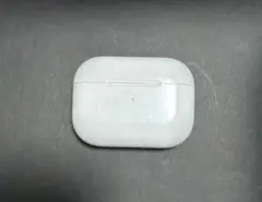 AirPods Pro 本体＋充電ケース（左耳ノイズあり）