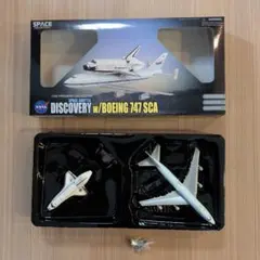 DISCOVERY w/BOEING 747 SCA