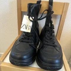 ZARA ブラック ハイカットスニーカー