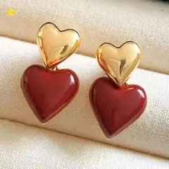 ハート型エナメルピアス　カジュアル　エレガント　個性的　シンプル　フェミニン