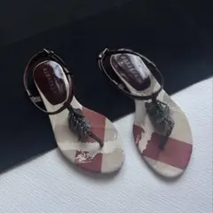 美品 Burberry バーバリーサンダル イタリア製 36のサムネイル