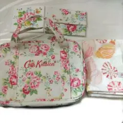 Cath Kidston 　フラワープリントポーチ 　付録 　ハンドタオル