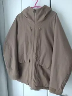 最終値下げ！UNIQLO ハイブリッドダウンパーカ　3Dカット ブラウン M