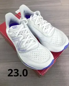 【新品】ニューバランス　フューエルセル　レベルV3 23.0 スニーカー