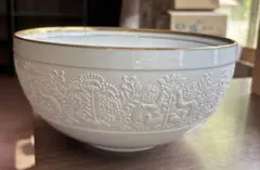 イギリスアンティーク 陶器製 ボウル 苺モチーフ　蚤の市 ブロカント イギリスアンティーク 陶器製 ボウル 苺モチーフ 蚤の市 ブロカント