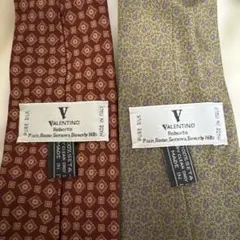 VALENTINO シルク ネクタイセット 女性もファッションでいかが