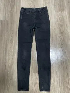 ユニクロ ブラック ヒートテックウルトラストレッチハイライズジーンズM