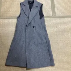 グレー ノースリーブコートのサムネイル