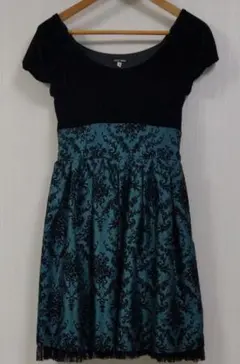 L'EST ROSE　膝丈ワンピース ドレス