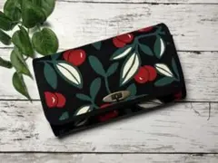 ハンドメイド　長財布　お財布バッグ　ショルダーバッグ　ストラップ　オリーブ