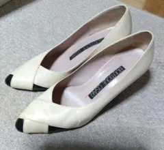 BOUTIQUE OSAKIアイボリー×エナメルブラックデザイン パンプス