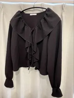 フリルブラウス 長袖 黒 ブラック トップス　M
