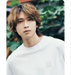 庄司浩平　雑誌着用　長袖 Tシャツ ライトホワイトのサムネイル