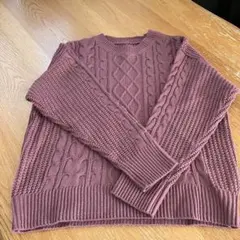 モーブ色 ケーブル編み セーター M