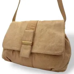 シーバイクロエ ショルダーバッグ 斜め掛け レザー ベージュ 金具ロゴ フラップ