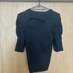 ブラック 胸元開きパフスリーブニット半袖GRL