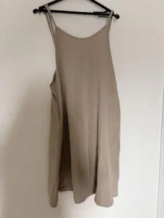 ベージュ スリーブレスエプロン Aライン