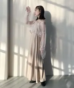 hinari ヒナリ　チュールオケージョンドレス　ワンピース　ベージュ　Sサイズ