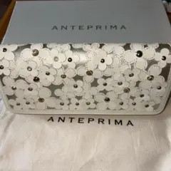 ANTEPRIMA 長財布 フラワーモチーフ ホワイト箱付き レディースのサムネイル