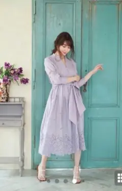 Belted Embroidered Cotton Dress　シャツワンピース
