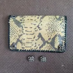 A&G ウォレット パイソン型押しカウレザー 二つ折り財布 コンチョ破損のサムネイル