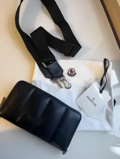 MONCLER ブラックレザー 長財ストラップ付き Yahoo!オークション - 希少 新品 Moncler モンクレール 長財布