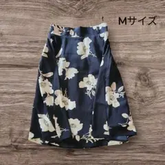 ネイビー 花柄 フレアスカート Mサイズ