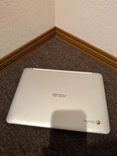 Chromebook C100PA ASUS製のサムネイル