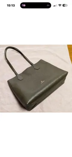 【ほぼ未使用】AIGNER トートバッグ ポーチ付き オリーブのサムネイル