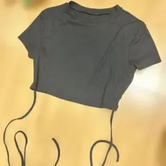 Shein 黒 クロップドTシャツ 半袖 リブ編み