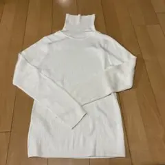 GU レディース　ニット　Lサイズ　ハイネック