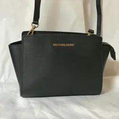 極美品未使用レベル！MICHAEL KORS ショルダーバッグ ブラックのサムネイル