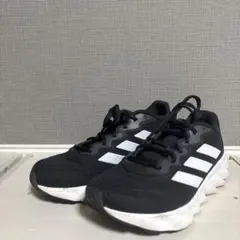 adidas レディーススニーカー ブラック